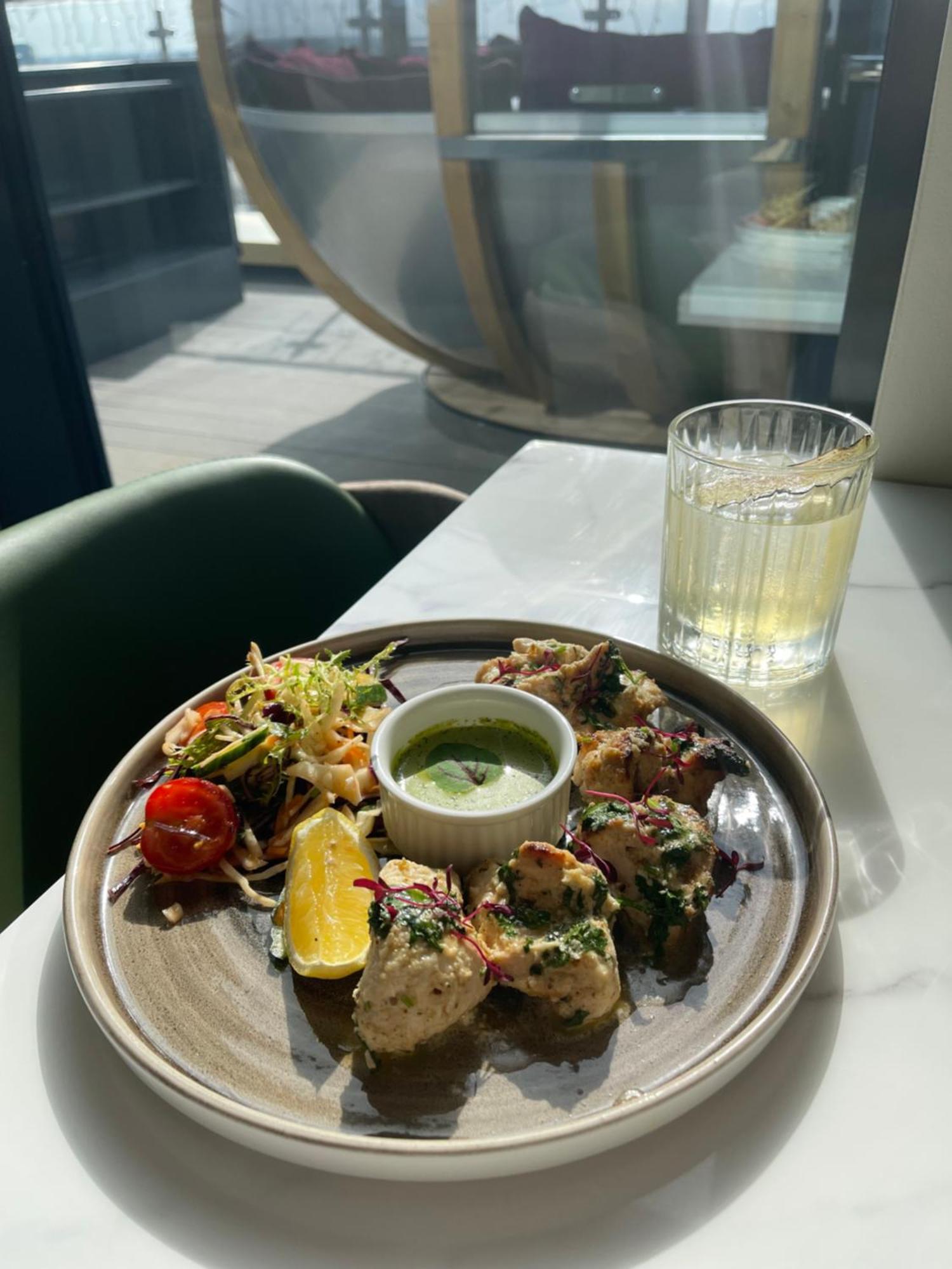 Courtyard By Marriott London Heathrow Airport Hotell Harlington  Eksteriør bilde