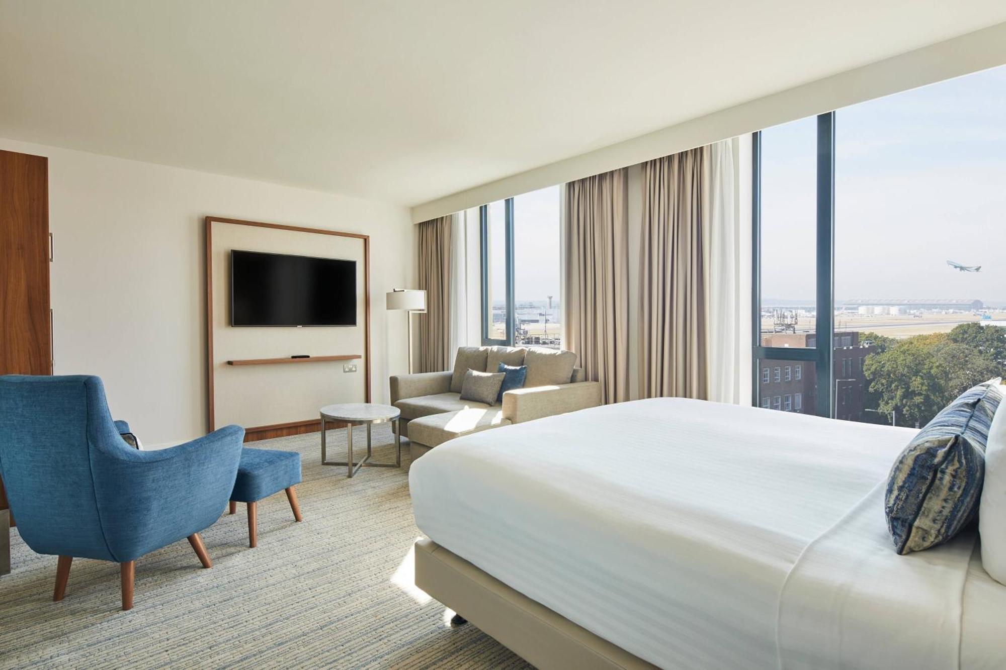 Courtyard By Marriott London Heathrow Airport Hotell Harlington  Eksteriør bilde